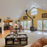 Hammer Creek Hideaway B&B